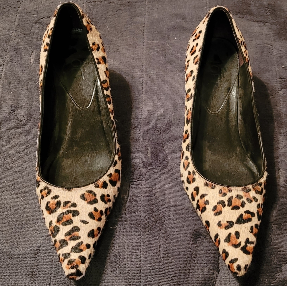 Ann Taylor Loft women's flats - Picture 4 of 5